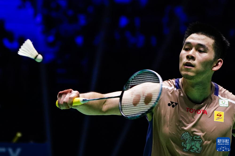 她勇敢回应 她勇敢回应