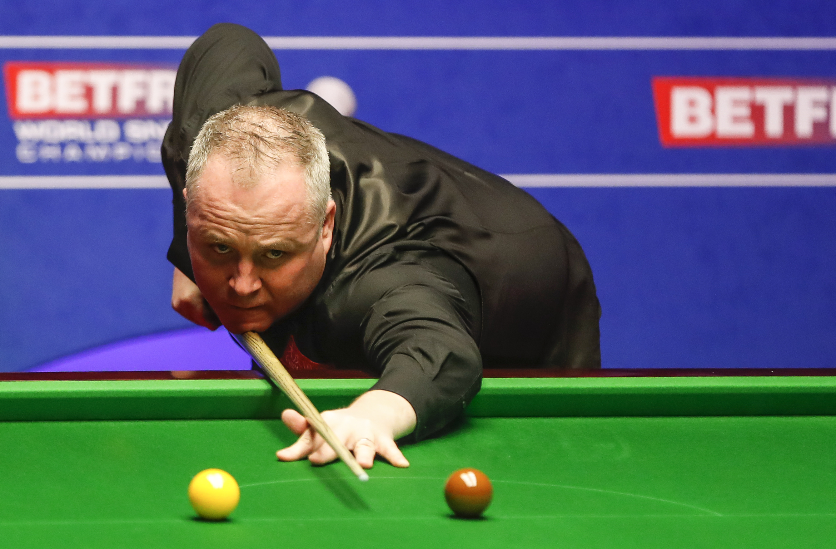 在网球场上 在网球场上