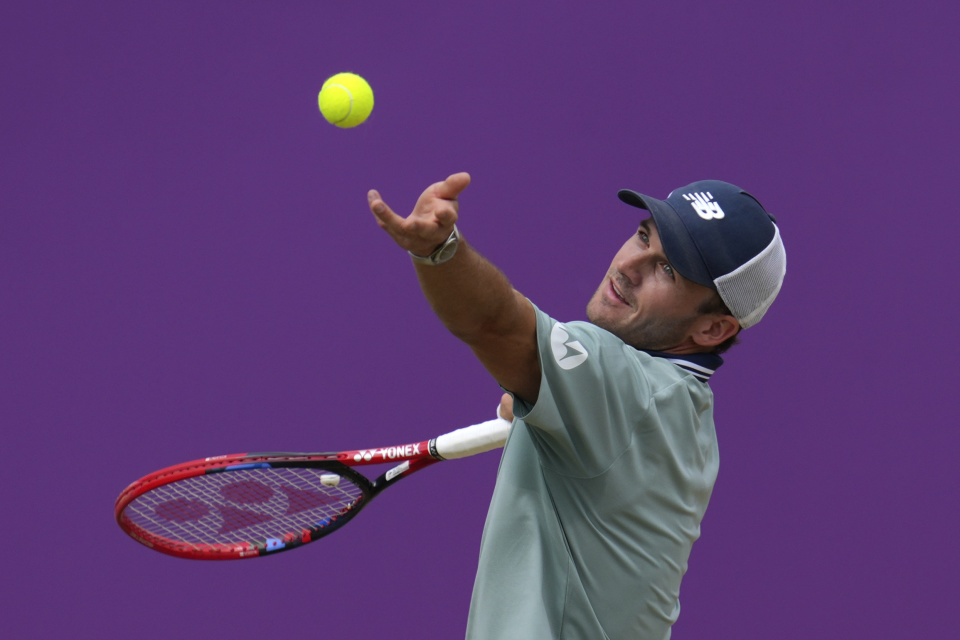 表现都相当 表现都相当