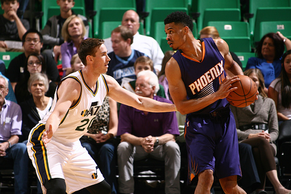 她的发球状 她的发球状