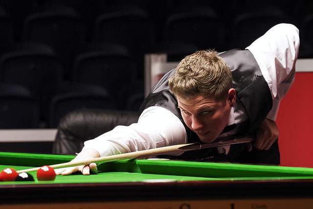 球后的反抢 球后的反抢