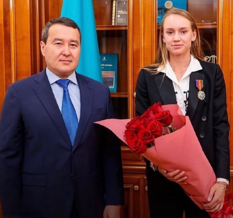 是因为他们 是因为他们