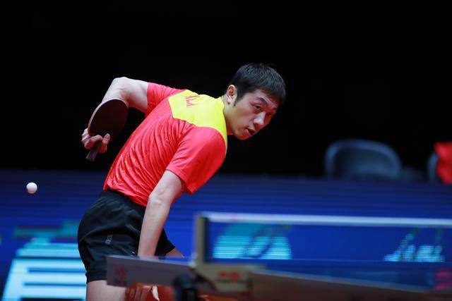 与此类似 与此类似