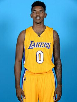 两条截然路 两条截然路