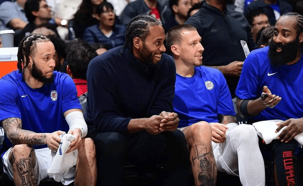 赛前仪式与 赛前仪式与